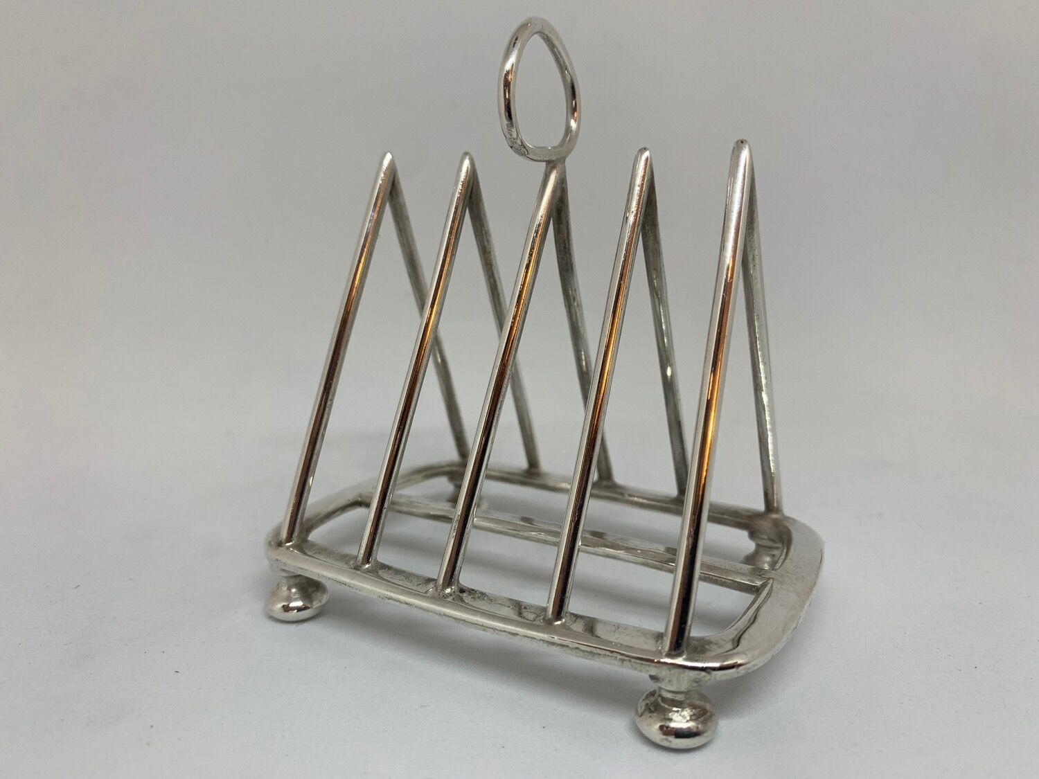 Walker & Hall english silver plate toast rack made in Sheffield circa 1900