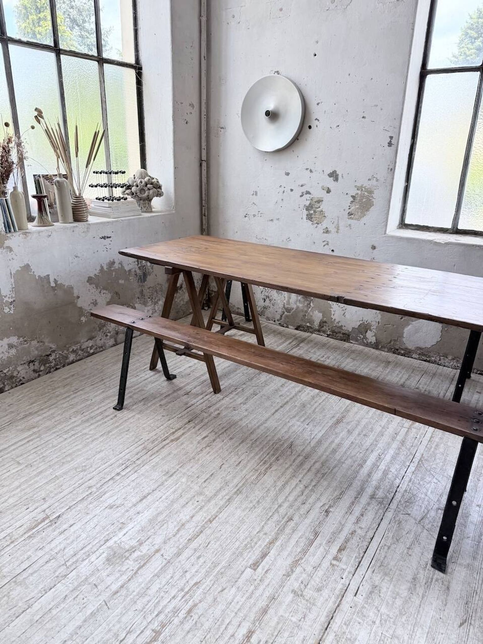 XXL trestle farm table 4m and its benches