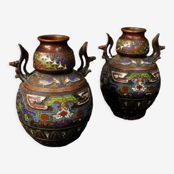 Pair of oriental metal vases from XXth century