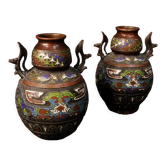 Paire de vases orientaux en métal du XXème siècle