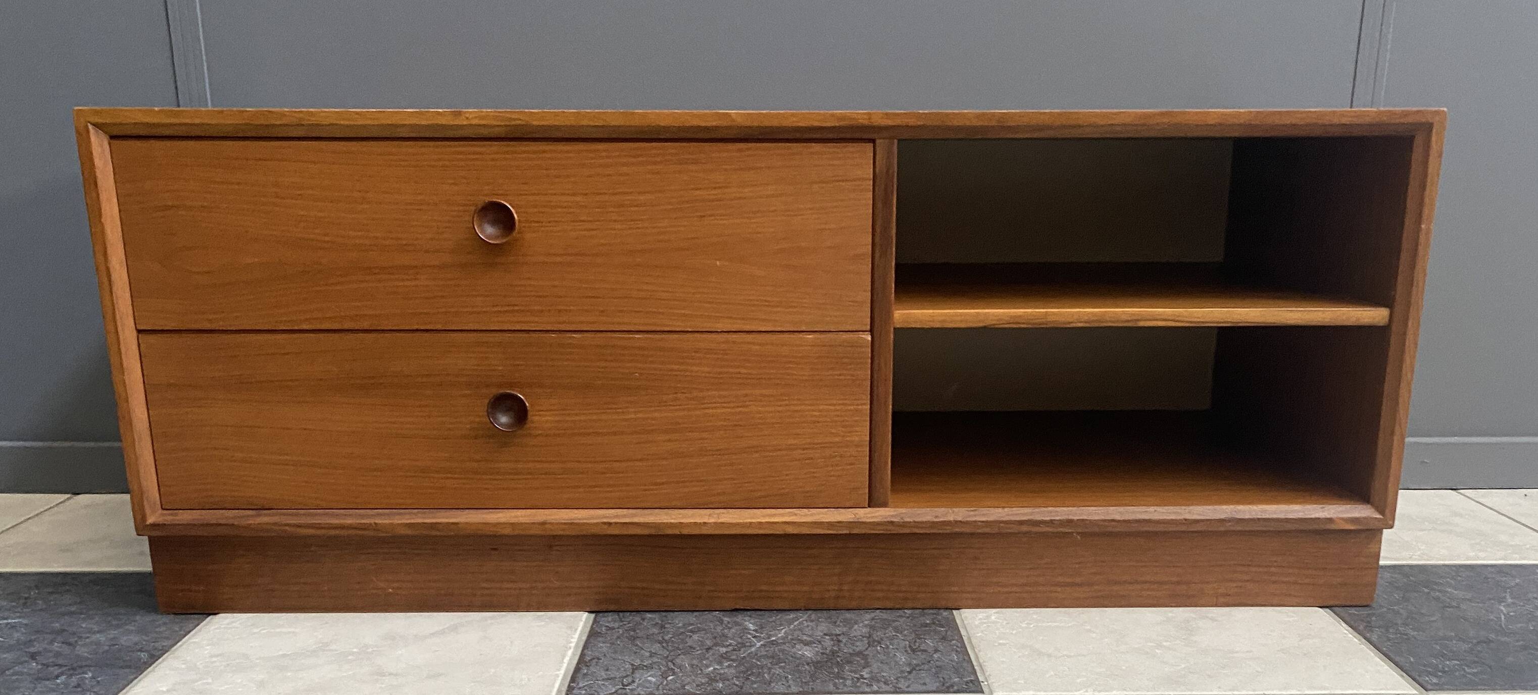 Lowboard / Tv cabinet 1970s