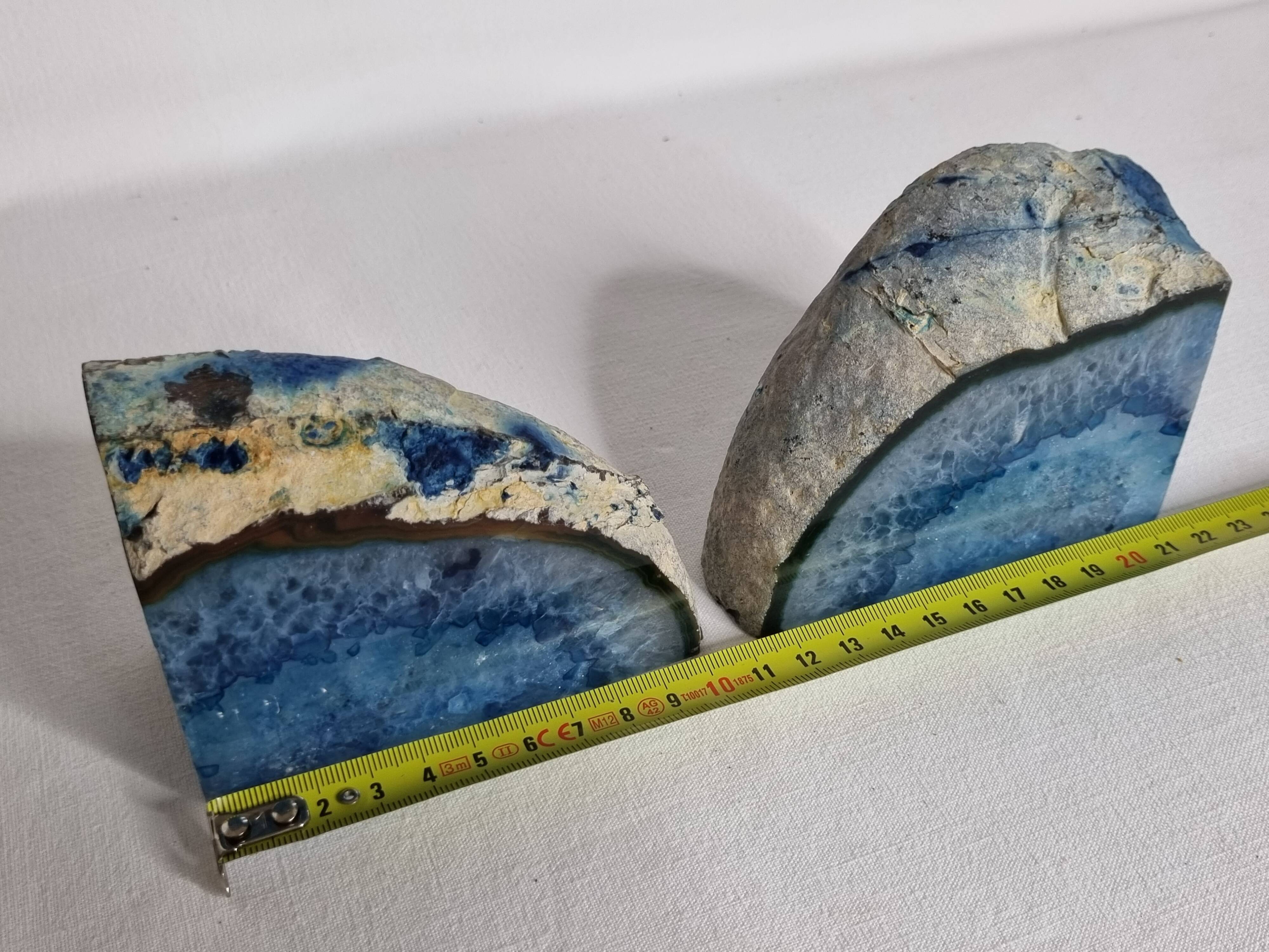 Pair of polished blue agate bookends - 11 cm