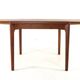 Henning Kjaernulf pour la table à manger carrée extensible Vejle - design danois