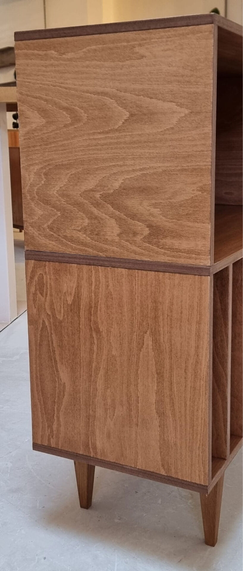 Toke record cabinet