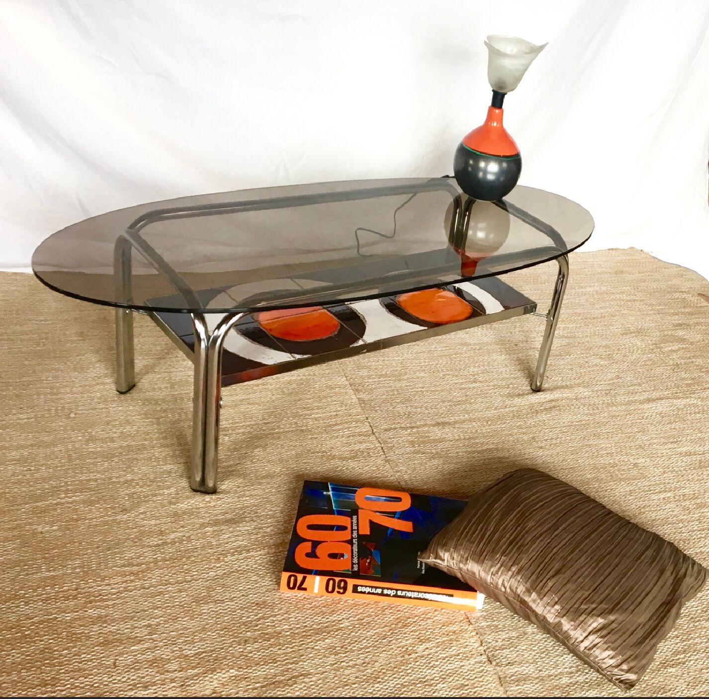Glass coffee table, ceramics 70