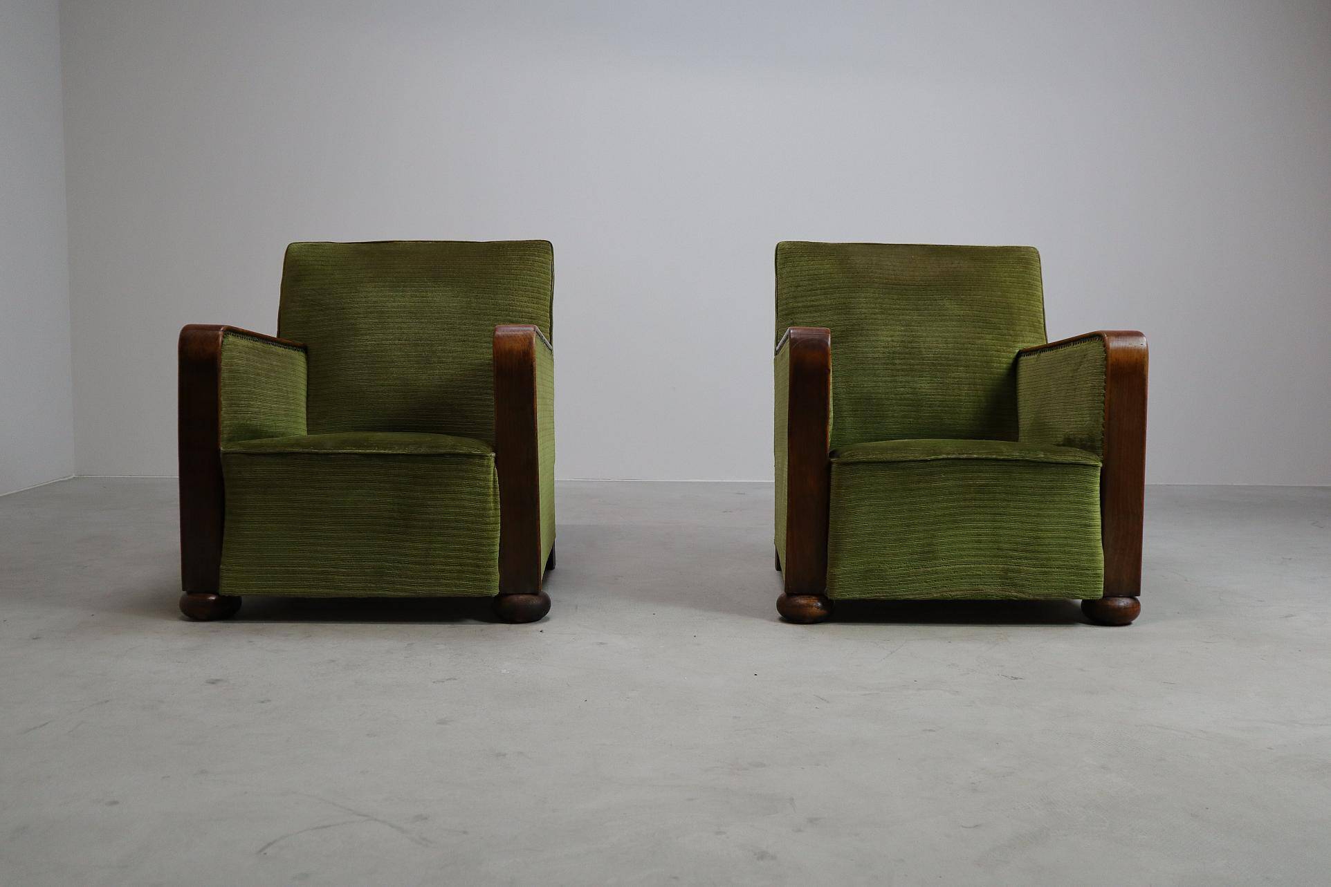 Paire de fauteuils club Art Déco, vers 1930