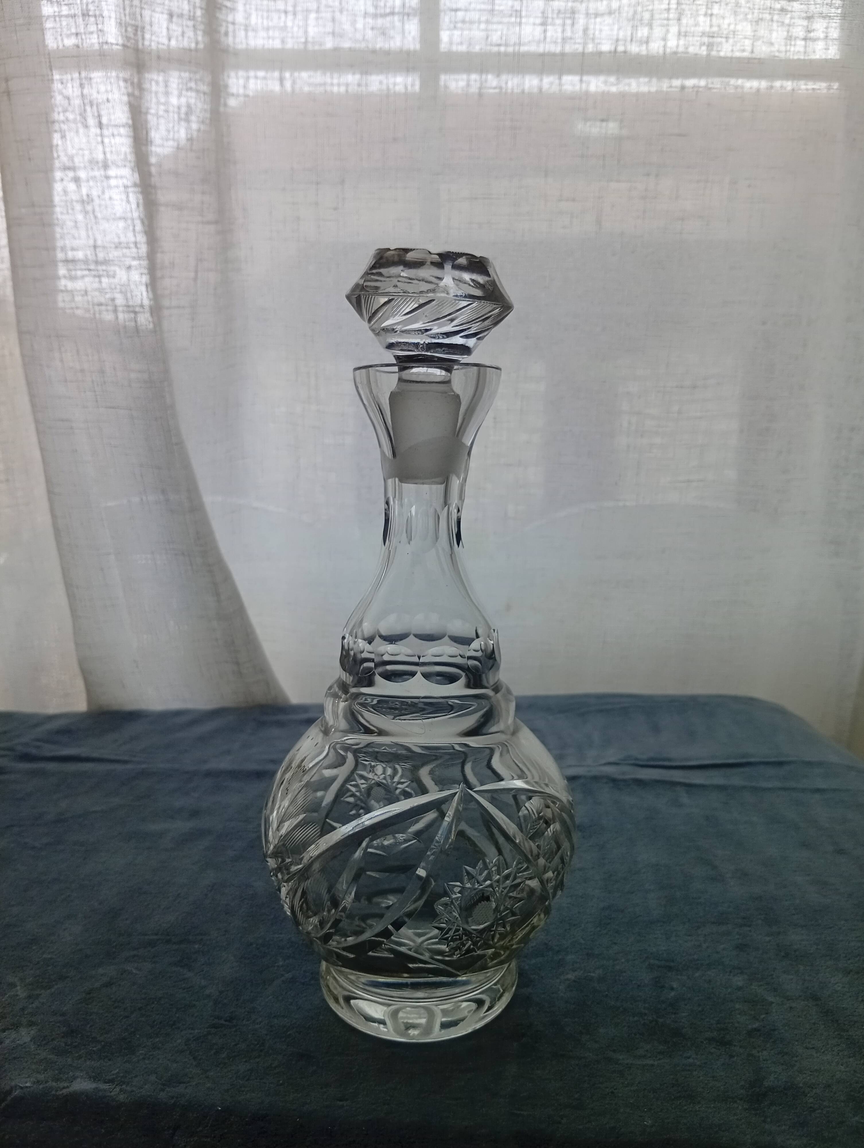Crystal carafe from Zawiercie and its stopper.