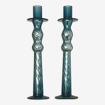 2 iridescent candle holders