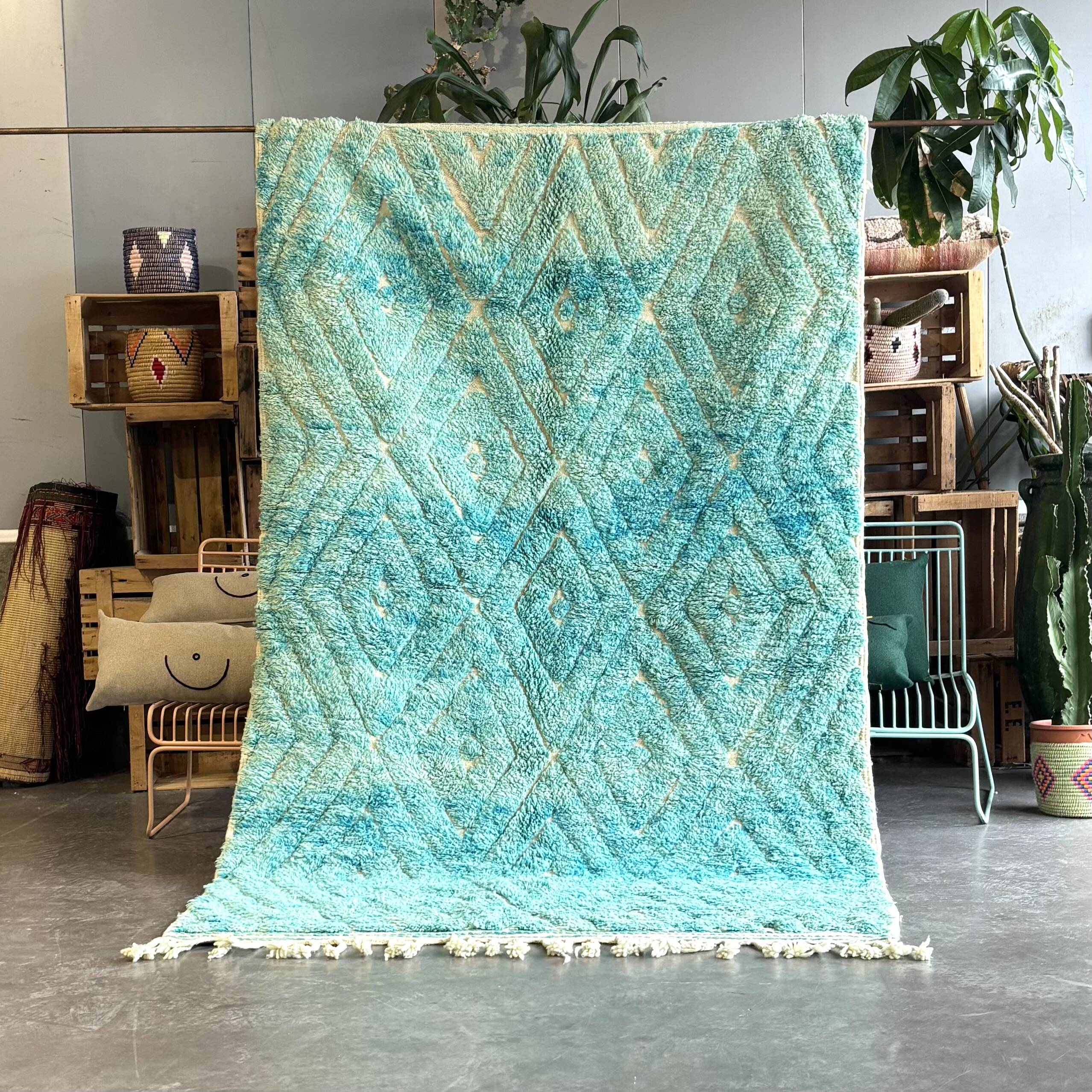 Moroccan blue Berber carpet beni ouarain