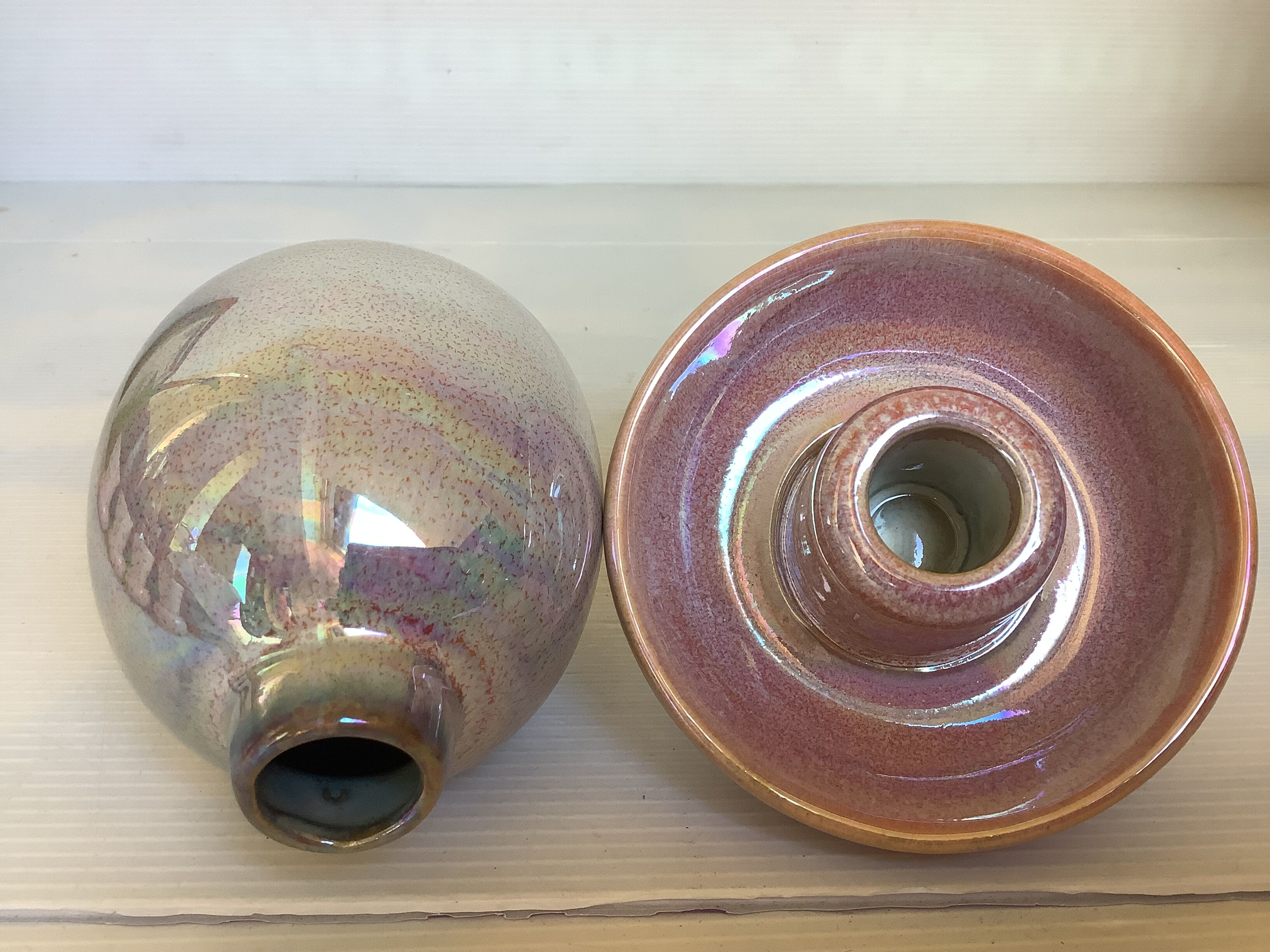 Bougeoir et petit vase multicolore irisé