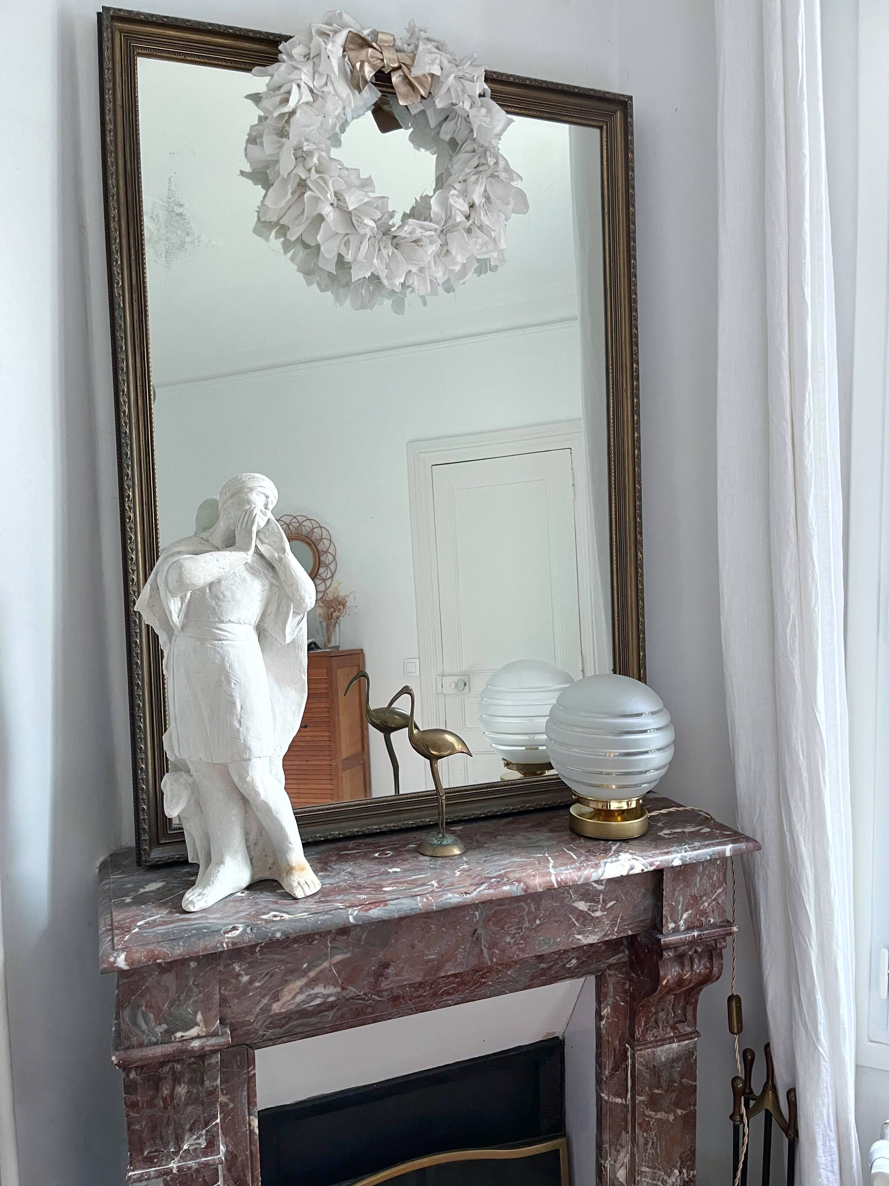 Table lamp, white translucent white globe, 1950s