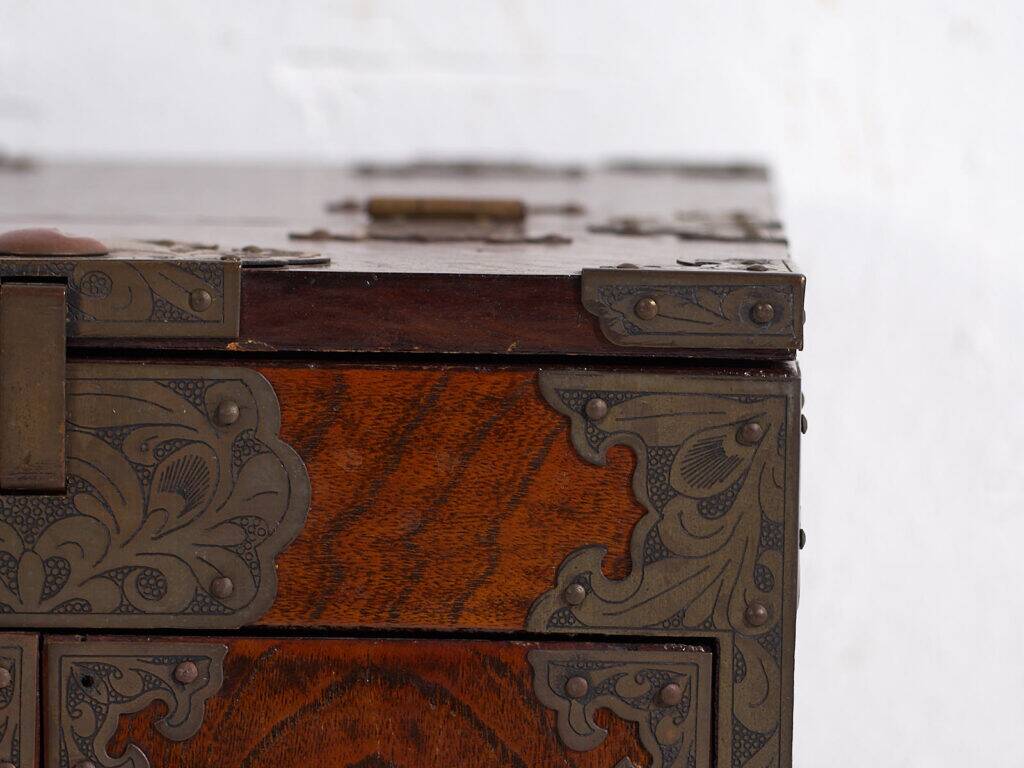 Ancient Japanese keyaki wooden kyōdai-bako with mirror, Meiji/Taishō period (circa 1890-1925) #27