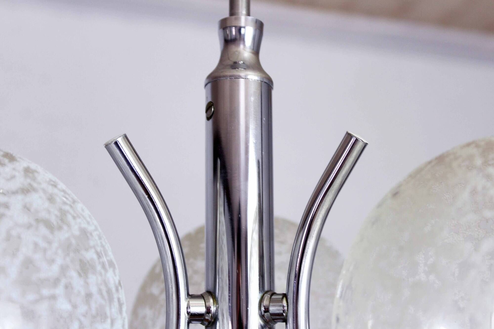 Vintage chandelier in chrome metal and glass 1970