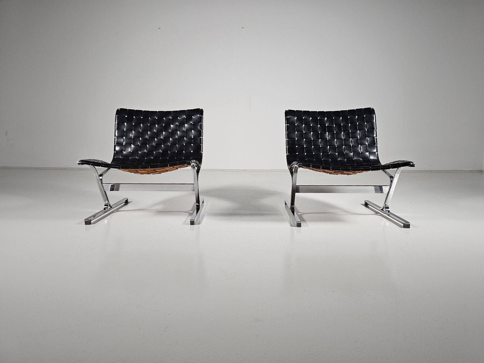 Lounge chairs 'Luar by Ross Littell for ICF of Padova, Italy, 1965
