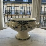 St Armand soup tureen with lid, Ter de Fer