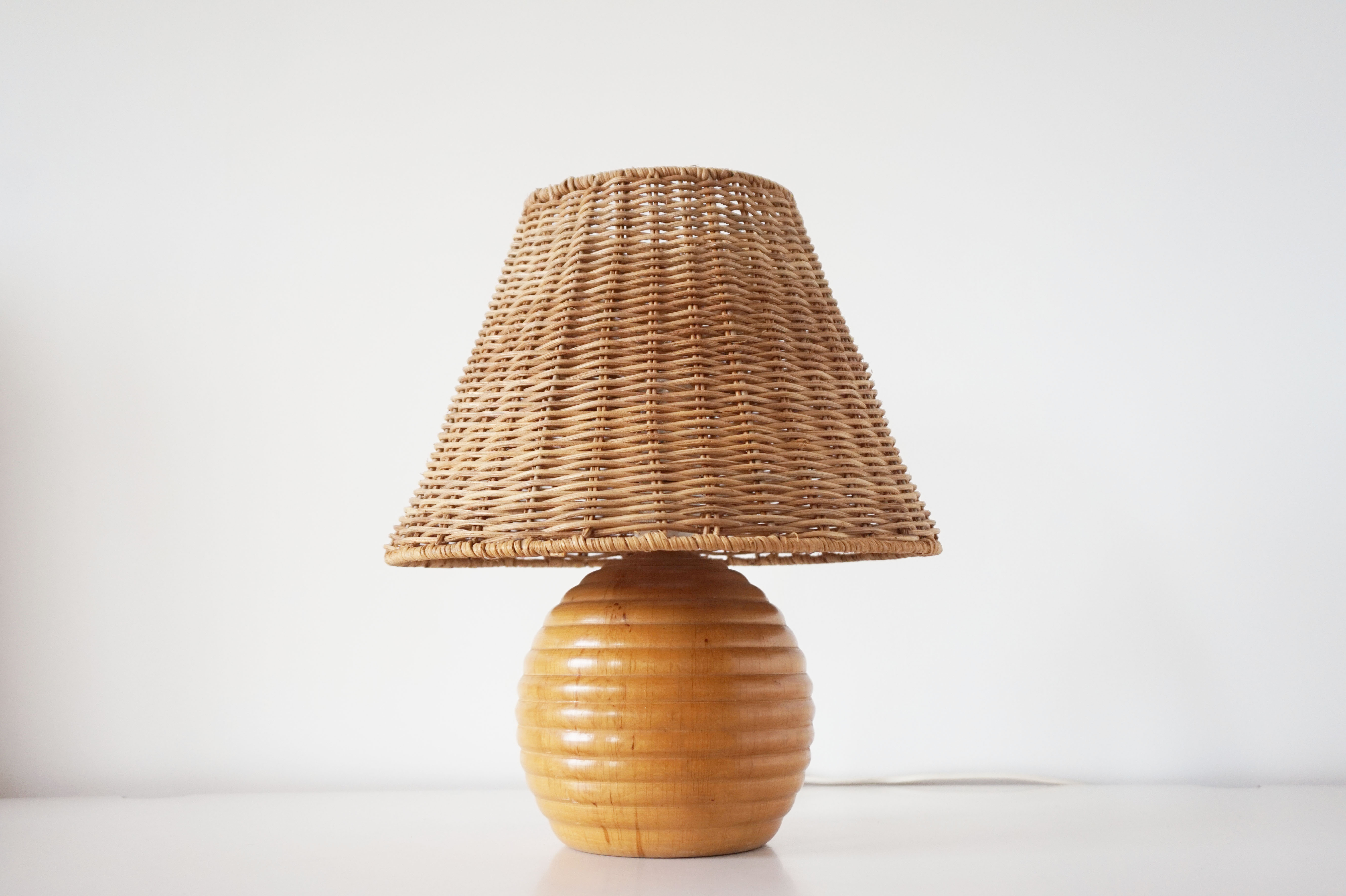 Elm and wicker ball lamp