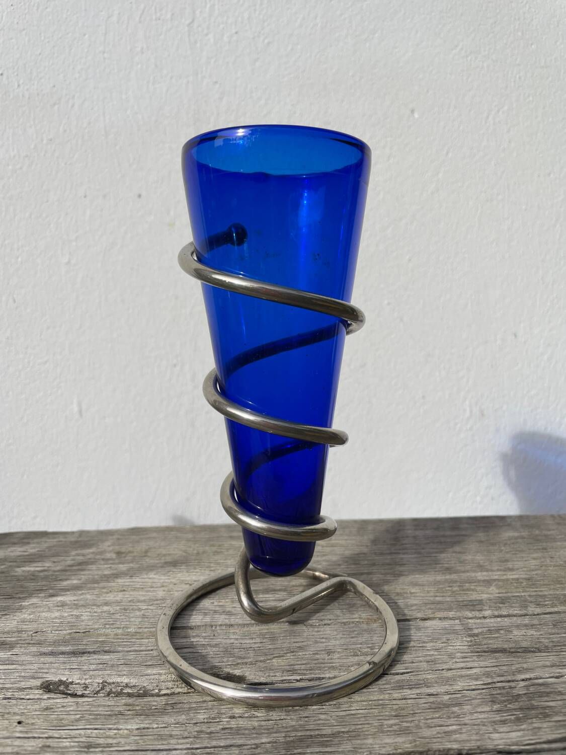 Small vase in cobalt blue glass and metal, 1980