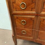 Transition style chest of drawers in rosewood and amaranth veneer, 20th century