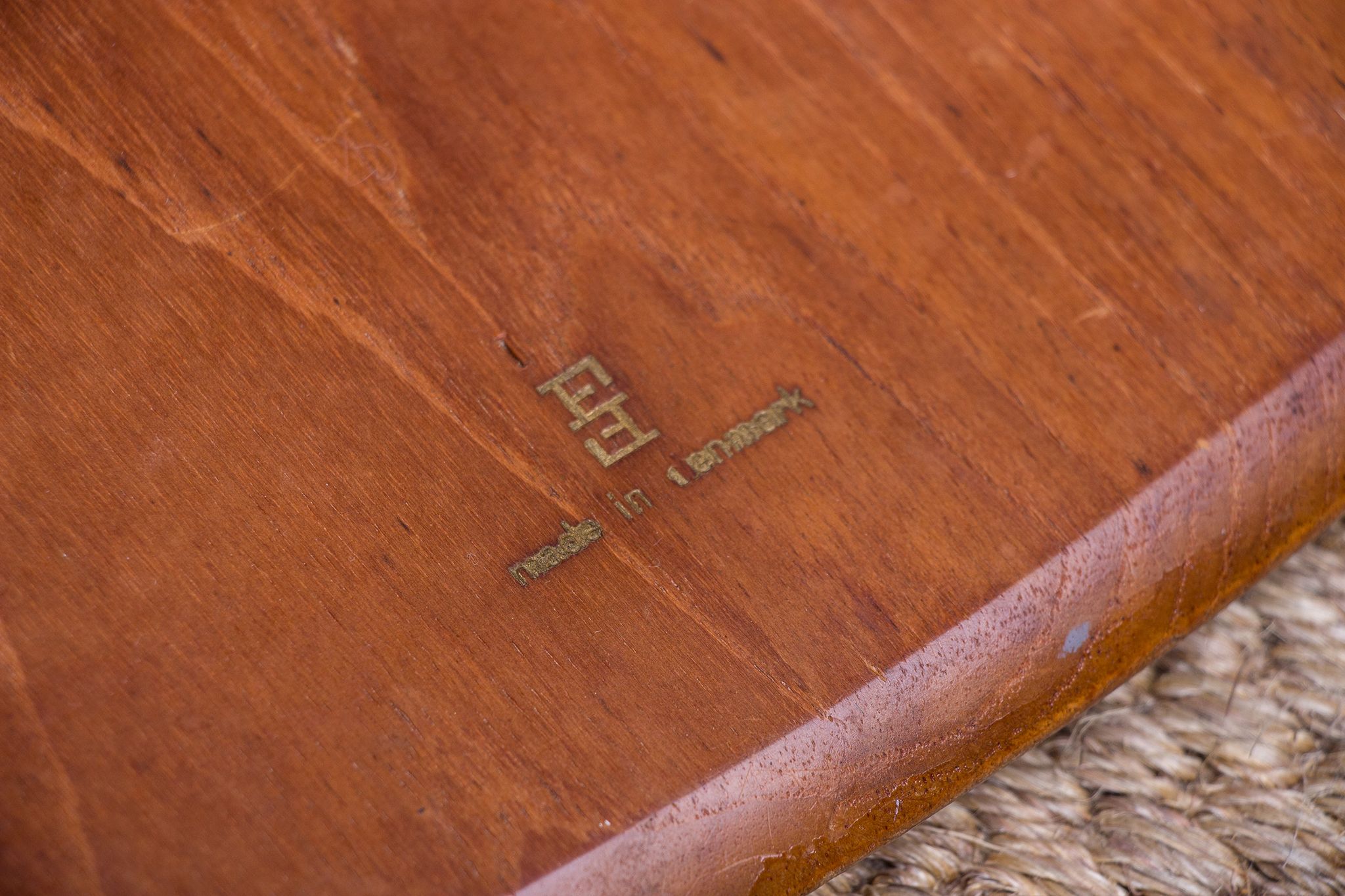 Round coffee table, two levels, danish in teak, brass and cannage