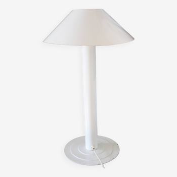 White Scandinavian lamp Lyfa