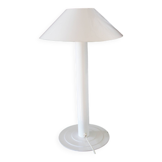 White Scandinavian lamp Lyfa