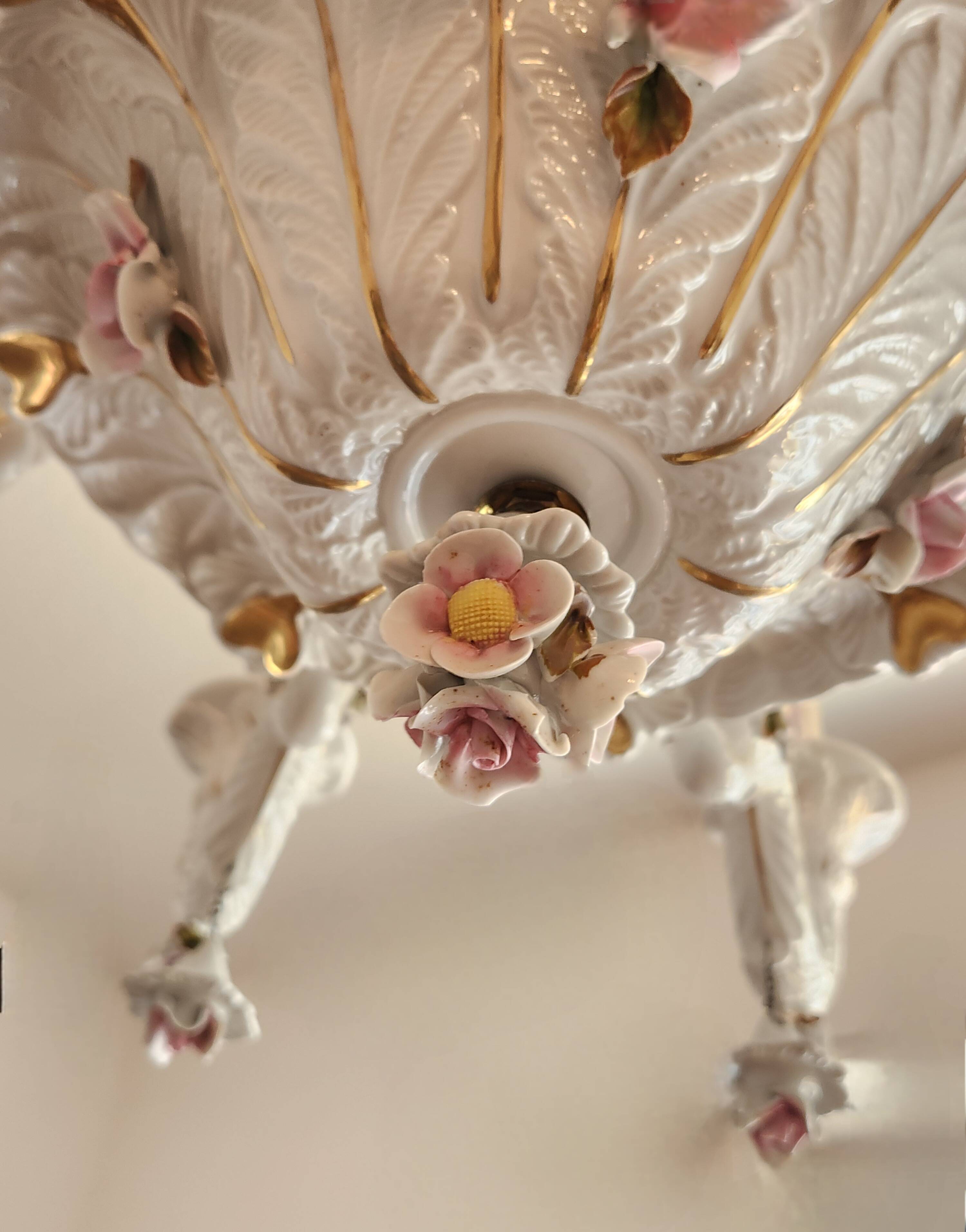 Large hand-painted gilded chandelier mangani ceramiche porcelain