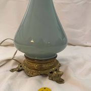 Oil lamp in celadon and bronze with its original glass globe, 19th century.