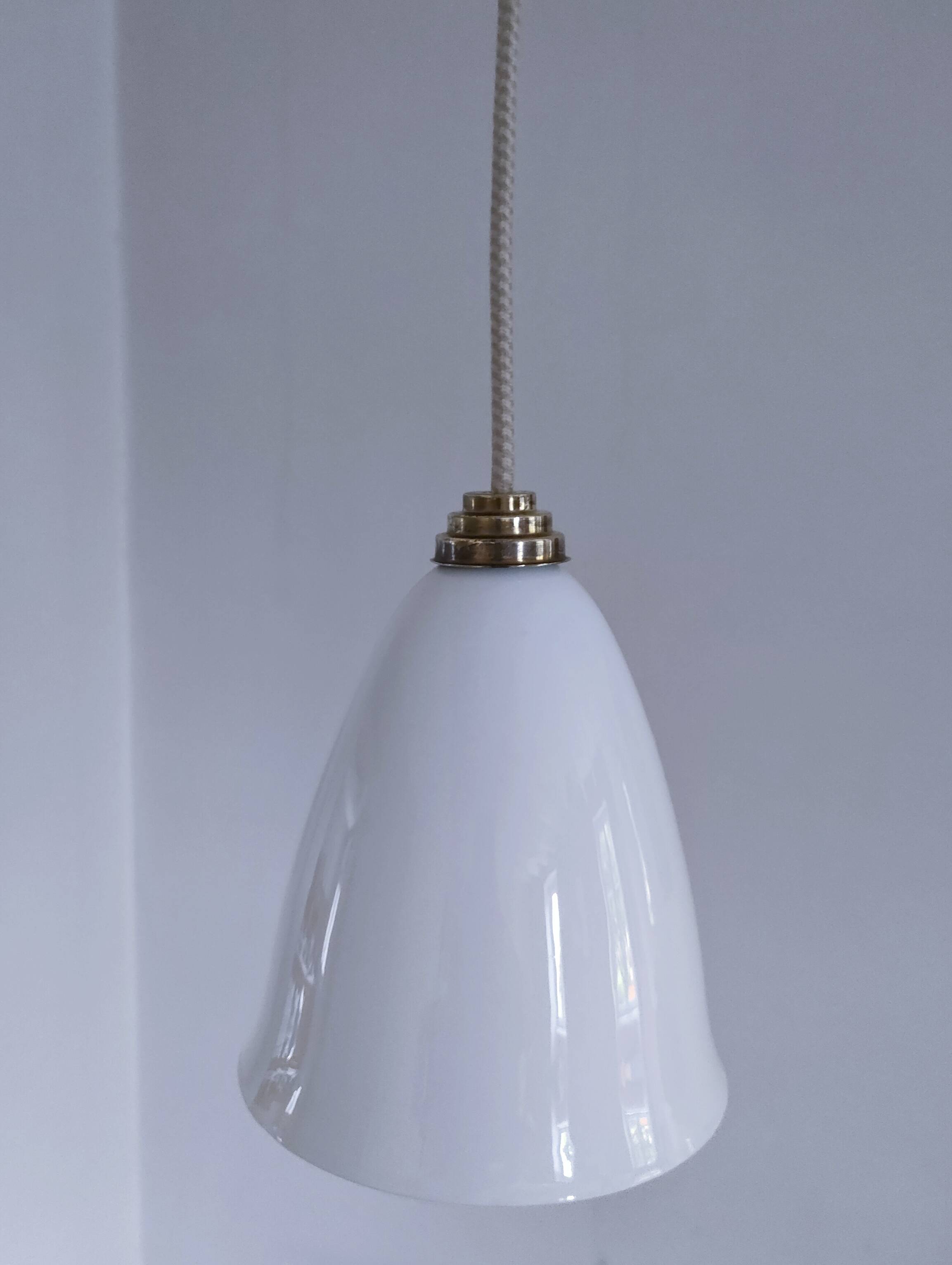 BTC England porcelain pendant light