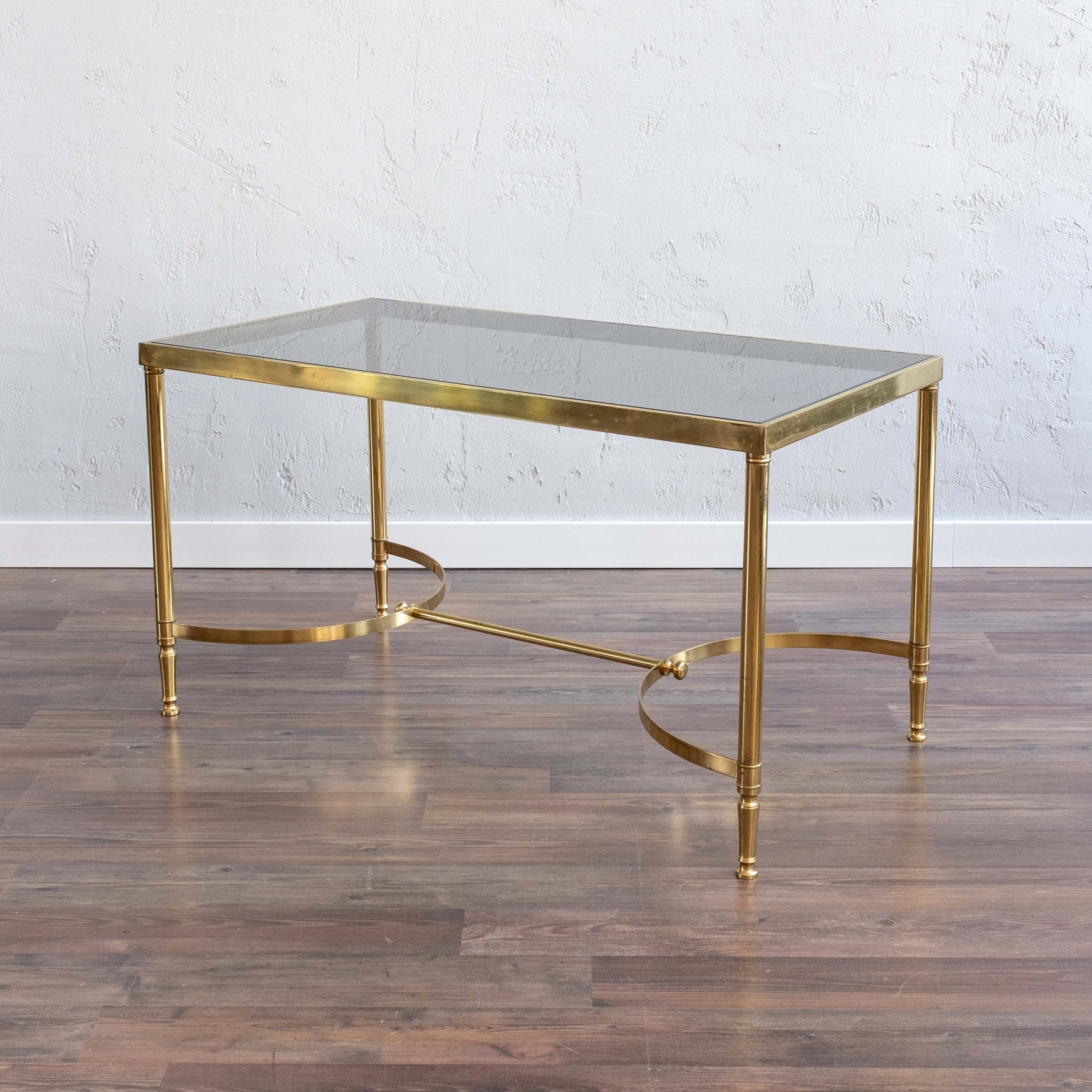 Table basse vintage en laiton fabriquée en France, 1950s
