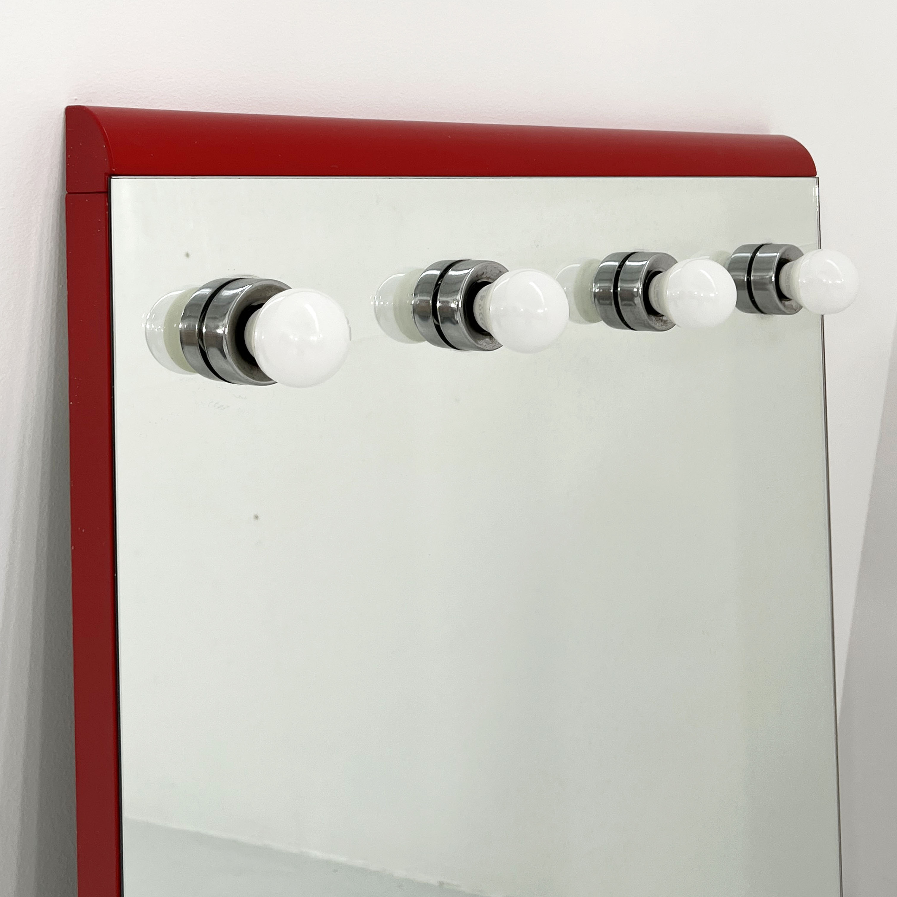 Mirror with integrated red bulbs by Makio Hasuike for Gedy, 1970
