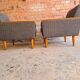 Paire de fauteuils club 70"