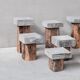 11 tables d’appoint en bois et en pierre du milieu du siècle