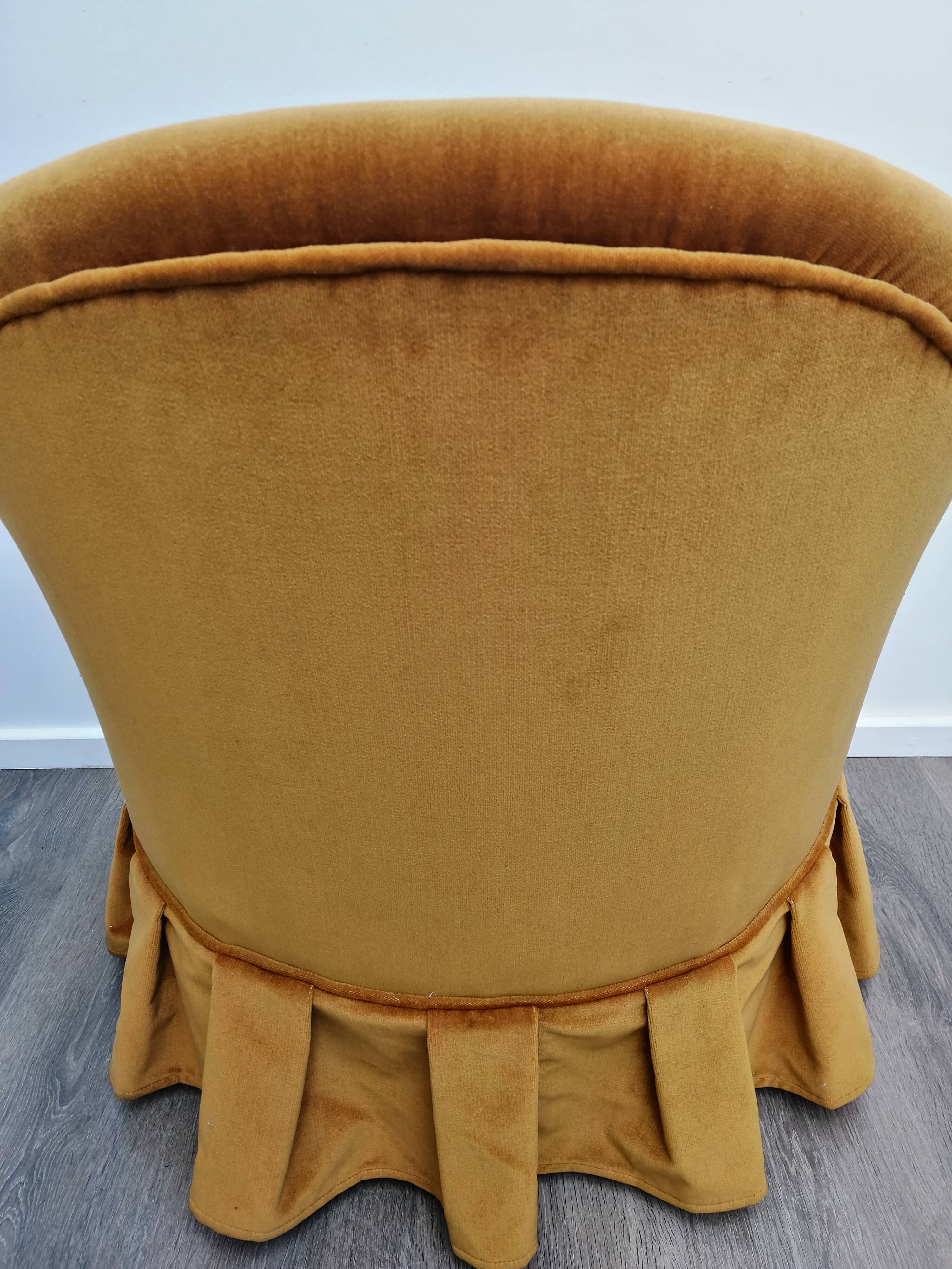 Skirted Toad armchair