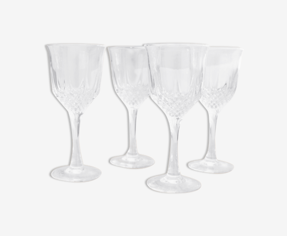 4 verres à pied ciselés