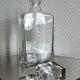 Whisky decanter with flat cap