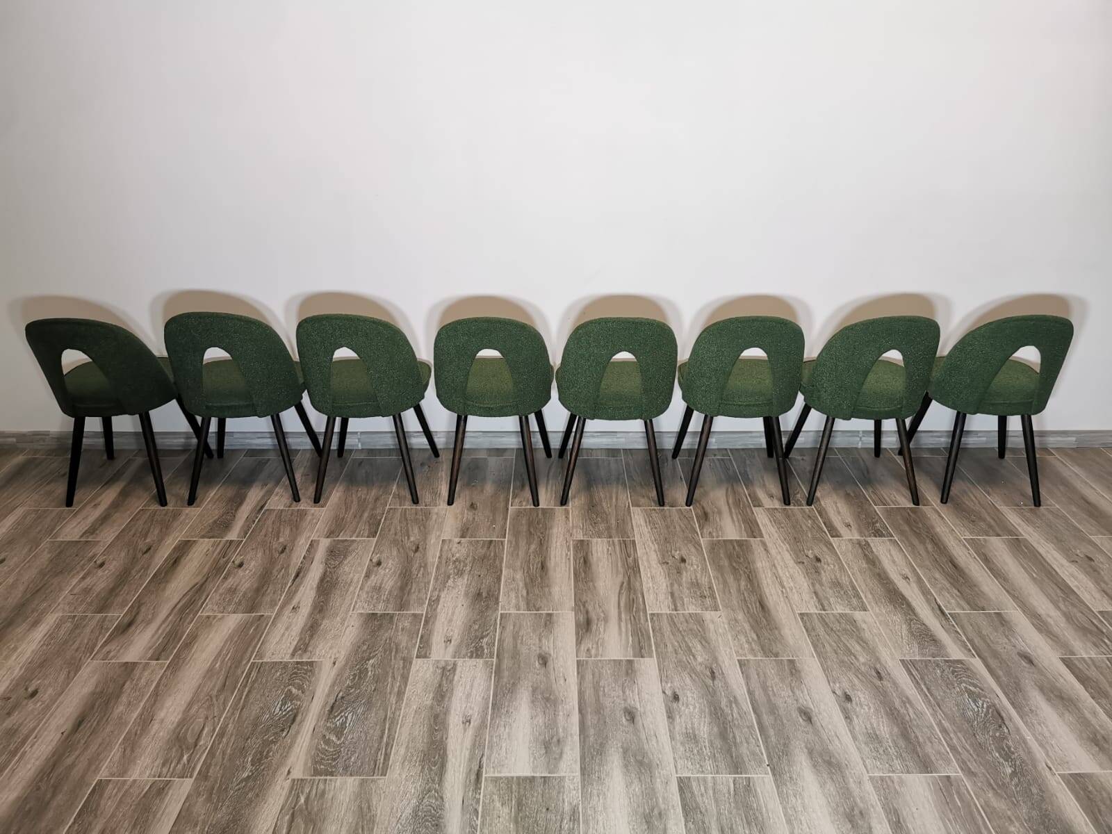 Chaises de salle à manger par Antonin Suman, 1960s, Set de 8