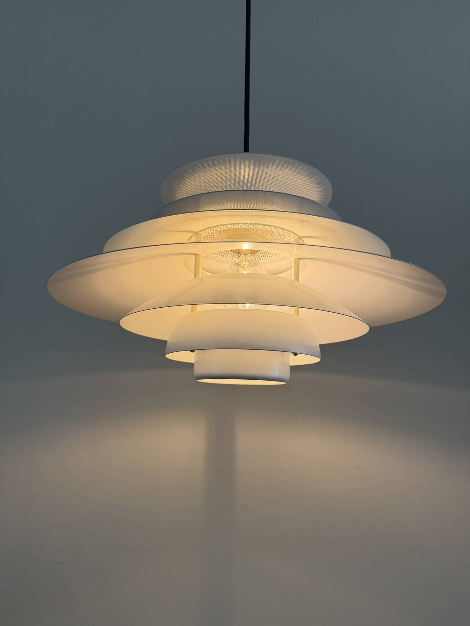Vintage Danish design lamp - Barcelona style pendant