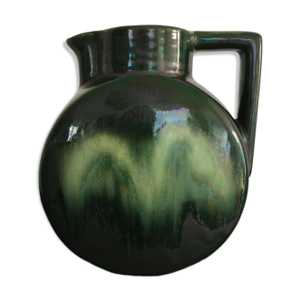 Carafe broc pitcher in green ceramic with metallic highlights