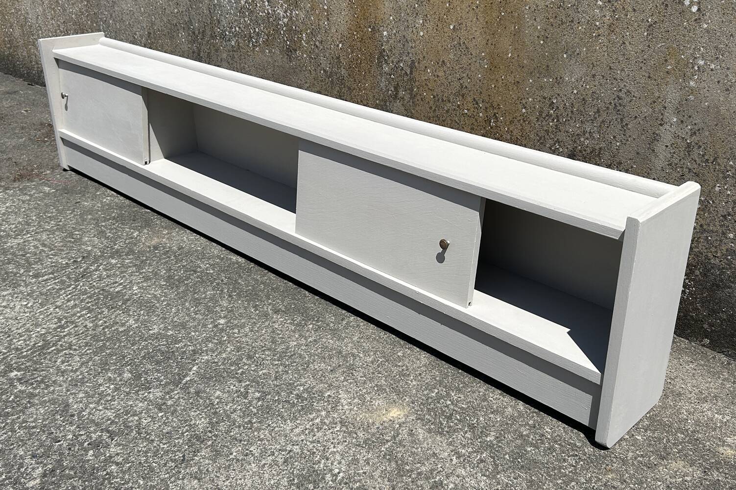 Wall shelf, hanging console, bookcase, cozy, vintage, 50s