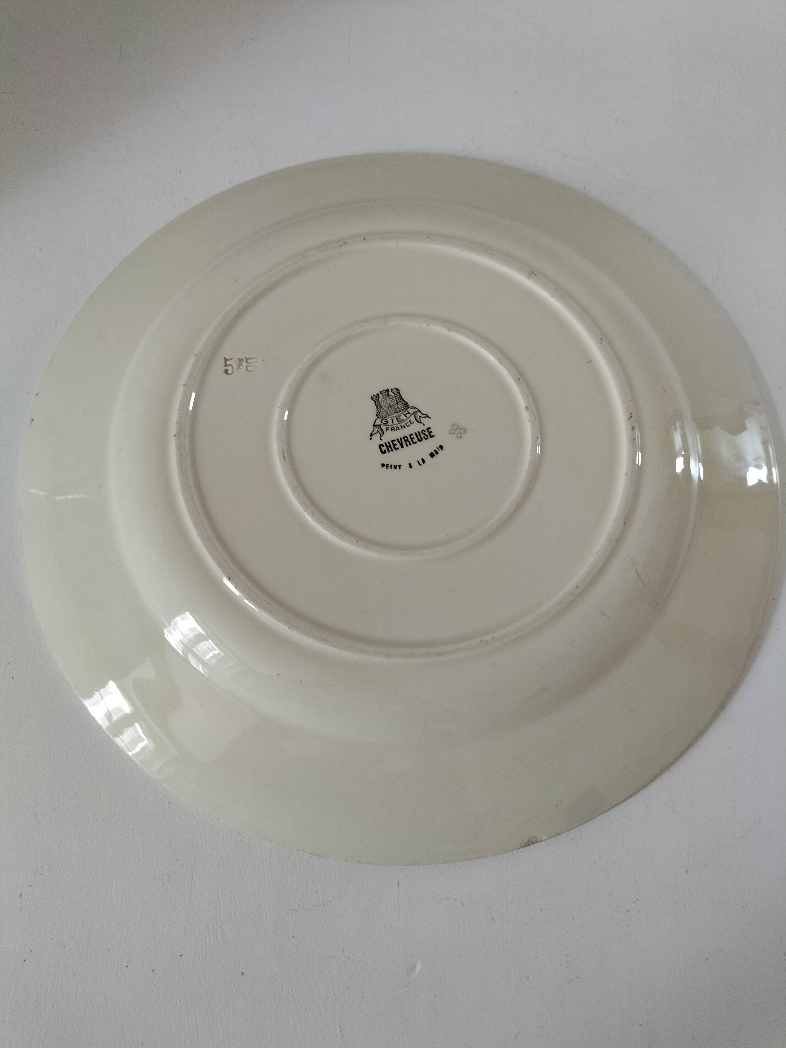 Large vintage gien chevreuse model dish