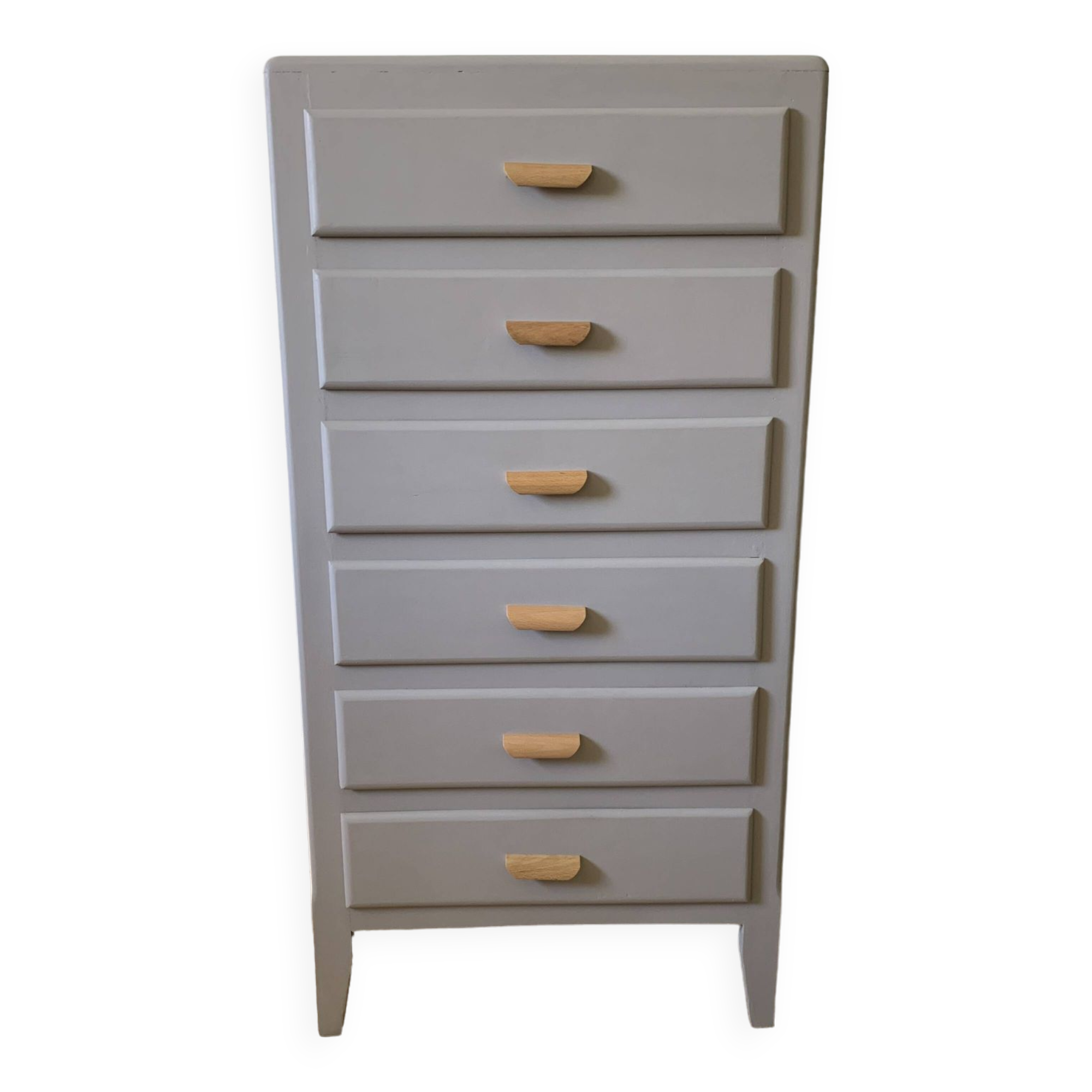 High chest of drawers