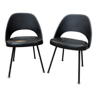 Pair of Eero Saarinen chairs for Knoll International