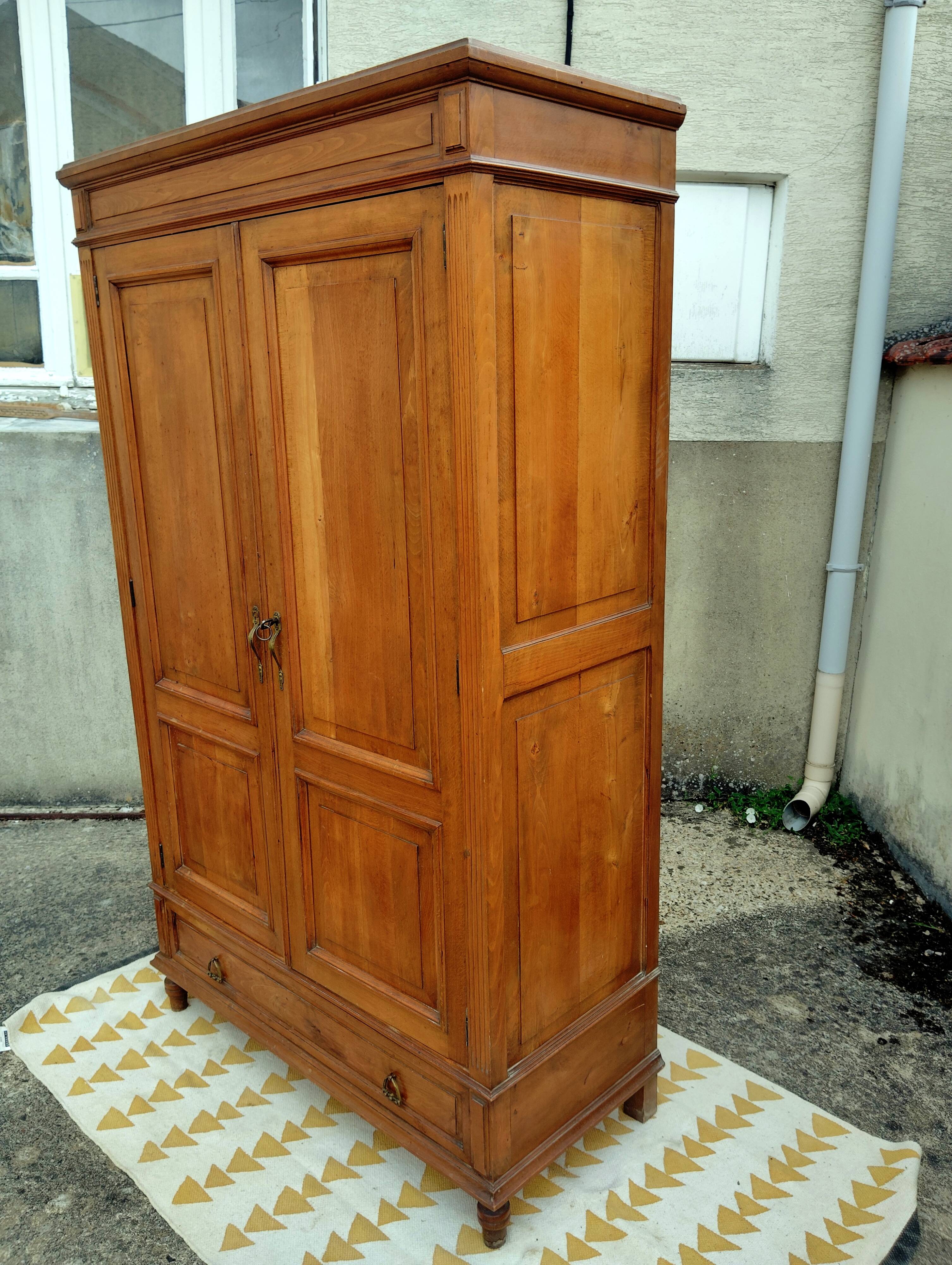 Armoire Parisienne