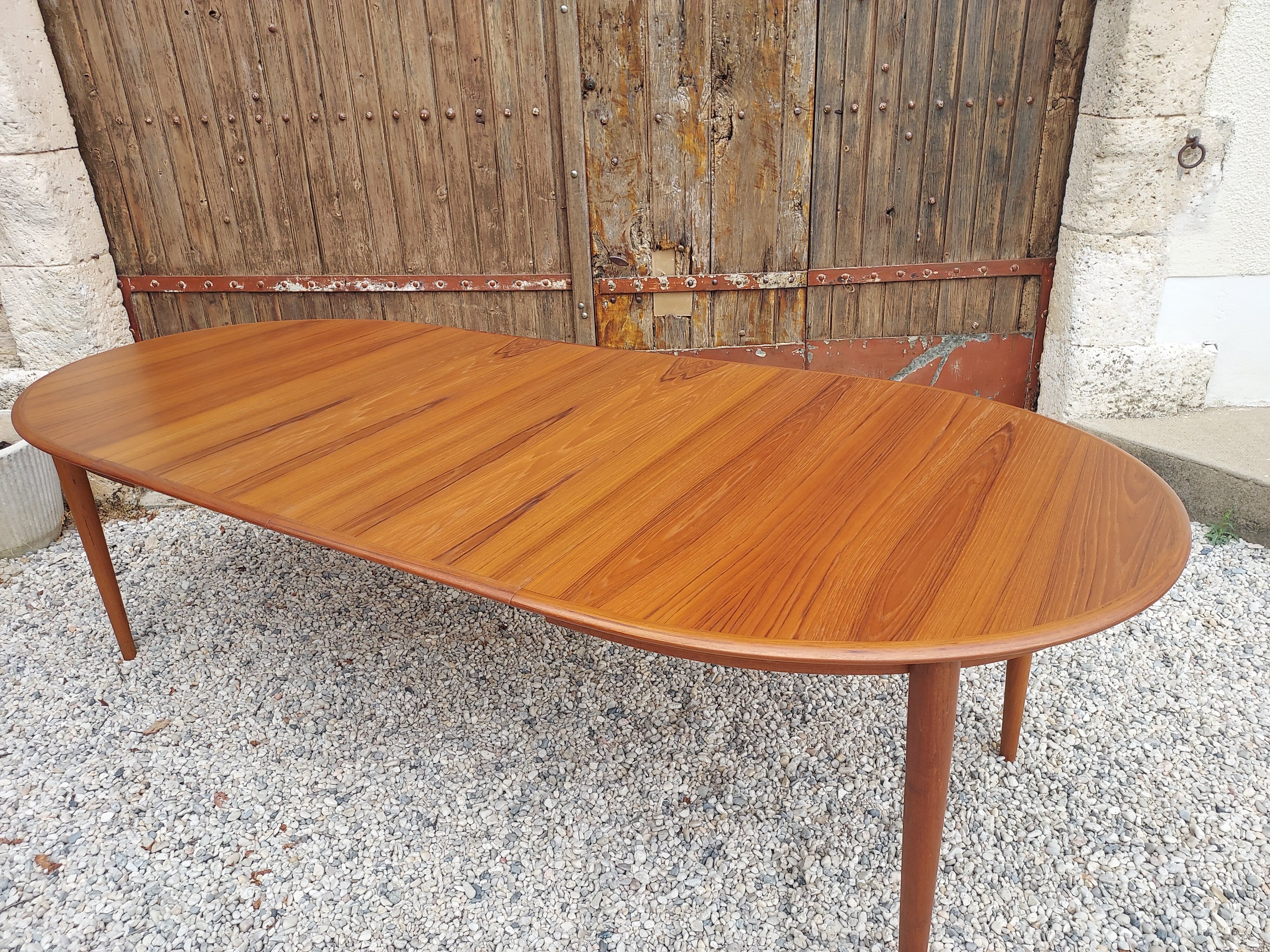 Table en teck danoise