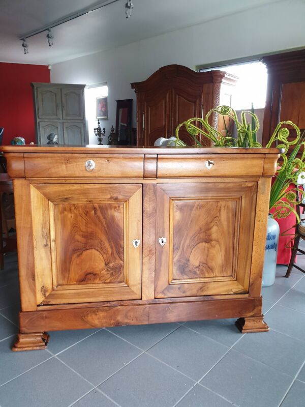 Buffet noyer deux portes deux tiroirs