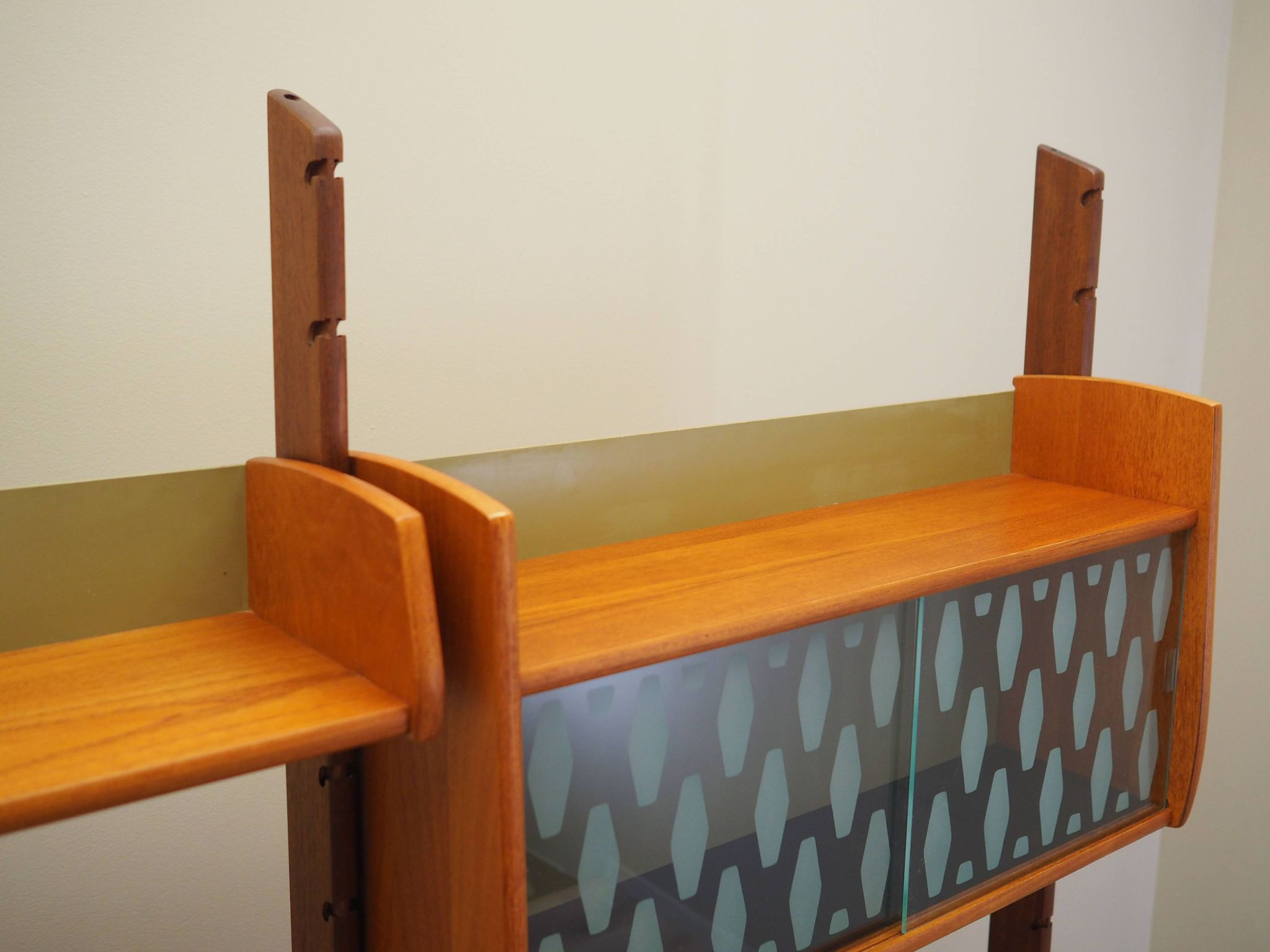 Teak bookshelf, Norwegian design, 1960s, produced by Blindheim Mobelf.
