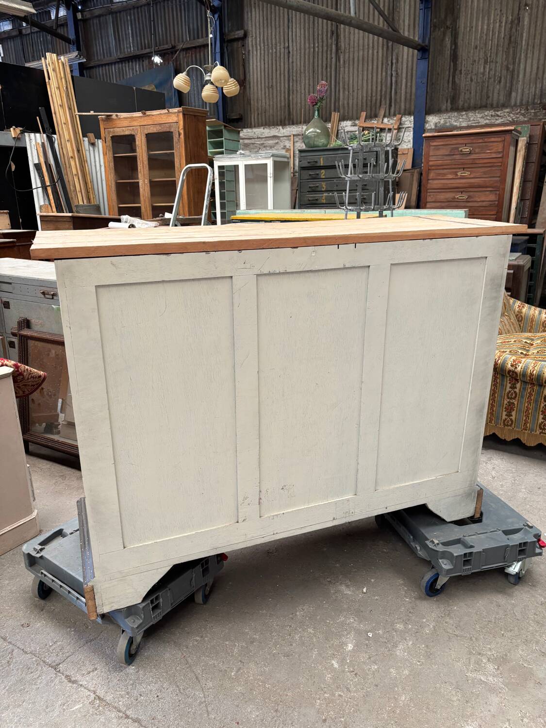 Trade furniture