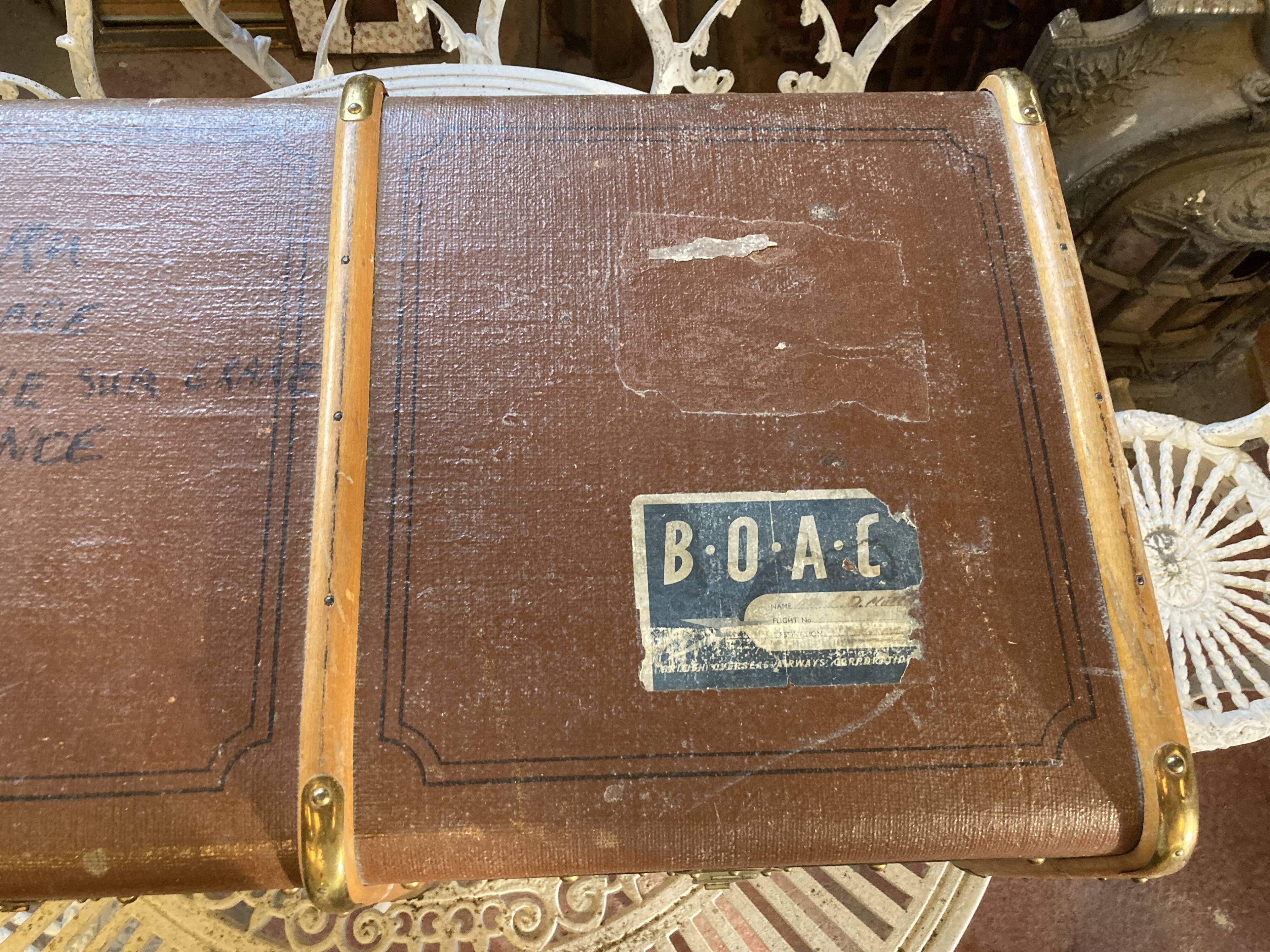 Malle de voyage ancienne bois gainé de cuir vers 1900