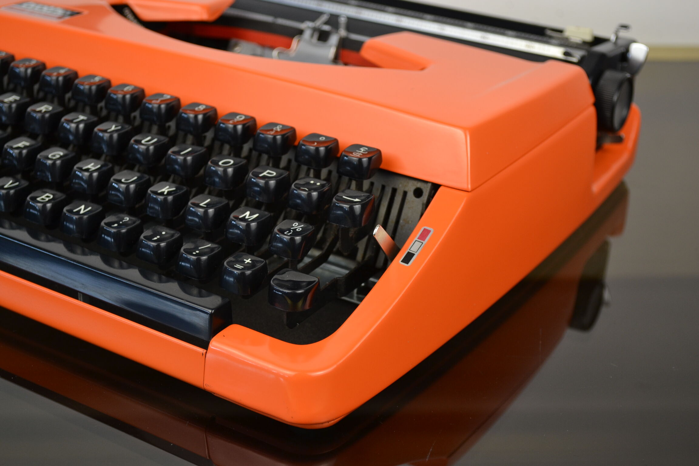 TYPEwriter Brother 210 orange 1975