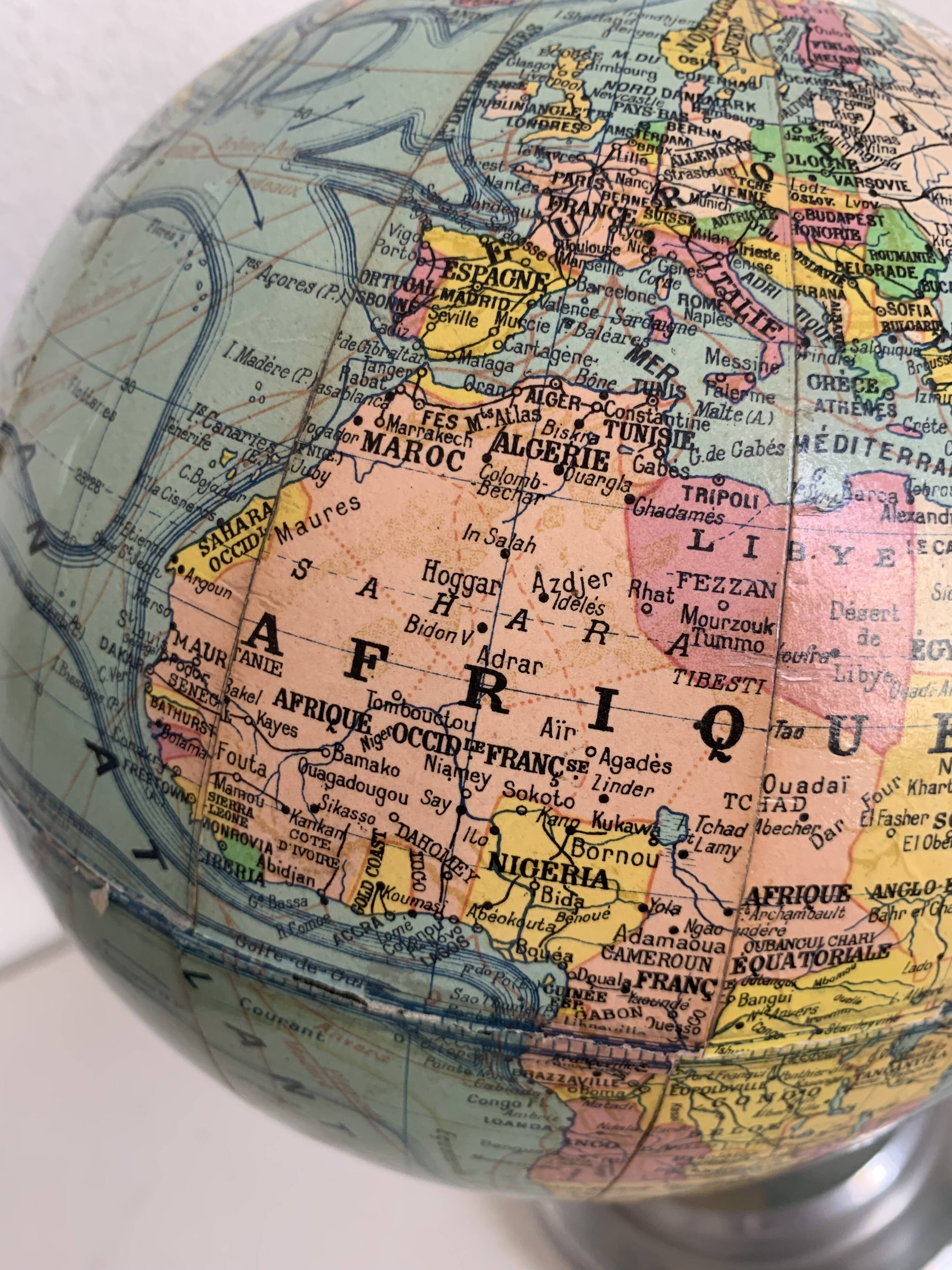 Vintage 1950 terrestrial globe Girard Barrère Forest - 29 cm